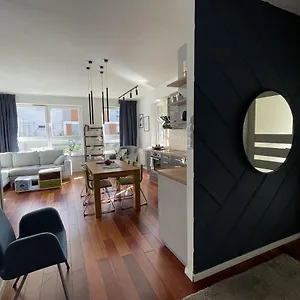 Your Oak Nest Apartament