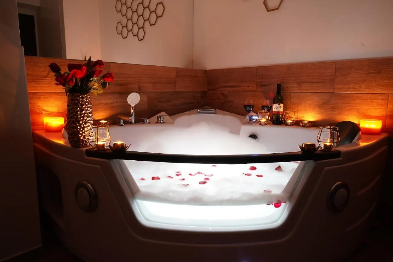 Jacuzzi Spa Apartment Krakow